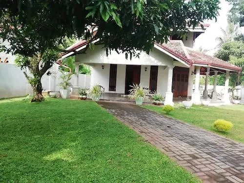 Marigold Negombo Bed & Breakfast